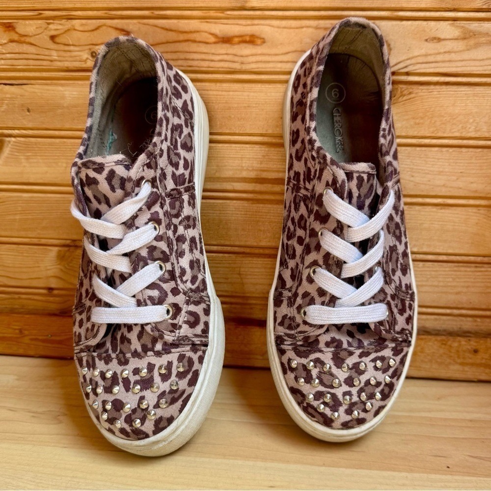 Cherokee Sneakers Platform Leopard Silver Studs Big Kids 6 (W 7.5) Animal Print
